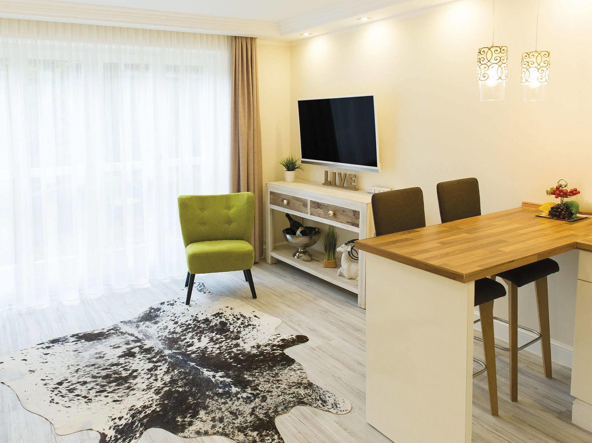 Donau Lodge Boardinghouse Штраубинг Экстерьер фото