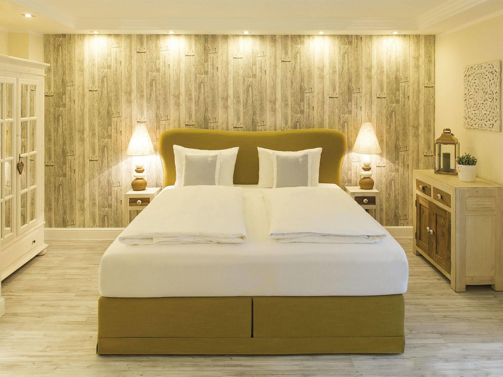 Donau Lodge Boardinghouse Штраубинг Экстерьер фото