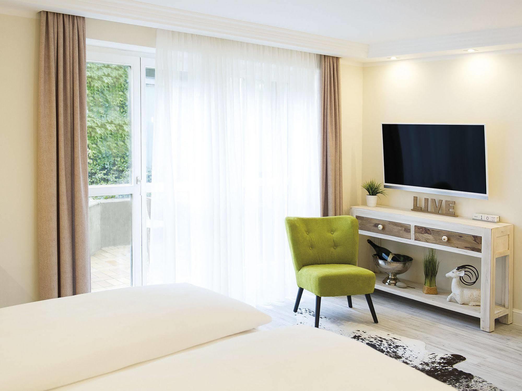Donau Lodge Boardinghouse Штраубинг Экстерьер фото